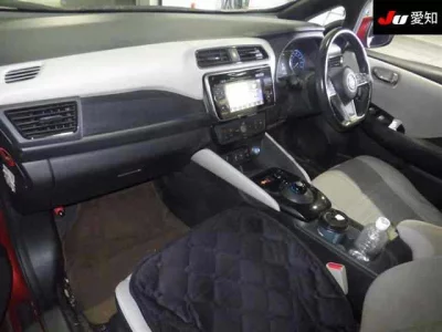 Nissan LEAF  с аукциона в Японии