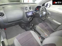 Nissan MARCH лот № 30071 оценка 3.5  с аукциона в Японии 2