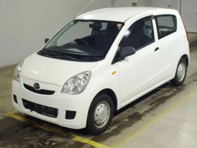 Daihatsu MIRA  с аукциона в Японии