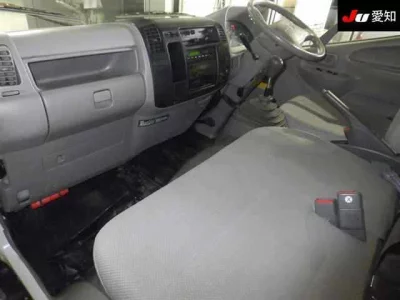 Hino DUTRO  с аукциона в Японии