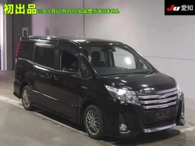 Toyota NOAH  с аукциона в Японии
