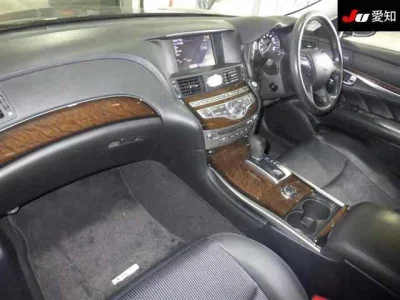 Nissan FUGA  с аукциона в Японии