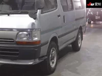 Toyota HIACE VAN лот № 7040 оценка R  с аукциона в Японии 6