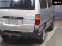 Toyota HIACE VAN лот № 7040 оценка R  с аукциона в Японии 7