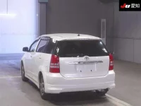 Toyota WISH лот № 30263 оценка 3  с аукциона в Японии 1