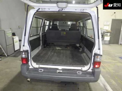 Mazda BONGO VAN  с аукциона в Японии
