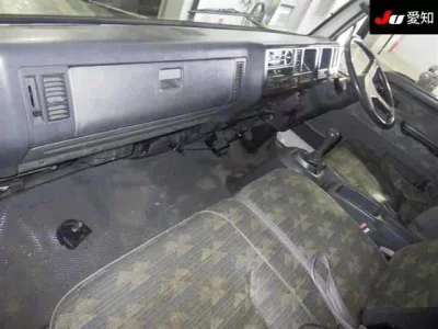 Mazda TITAN  с аукциона в Японии