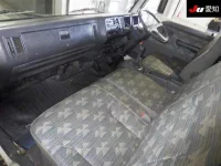 Mazda TITAN лот № 8028 оценка 3  с аукциона в Японии 2