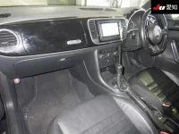 Volkswagen THE BEETLE лот № 30315 оценка 3.5  с аукциона в Японии 2
