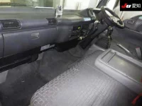 Isuzu TRUCK лот № 8031 оценка 3.5  с аукциона в Японии 2