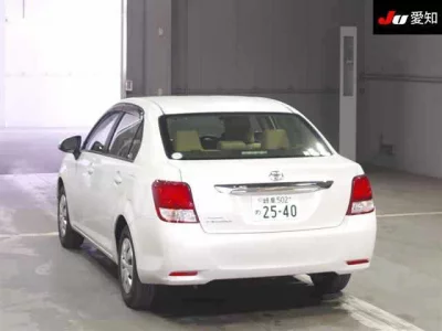 Toyota COROLLA AXIO  с аукциона в Японии