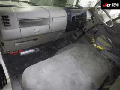 Hino DUTRO  с аукциона в Японии