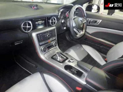 Mercedes-Benz SLC  с аукциона в Японии