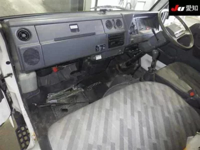 Toyota HIACE TRUCK