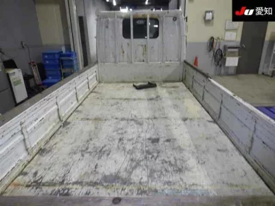 Mazda TITAN  с аукциона в Японии