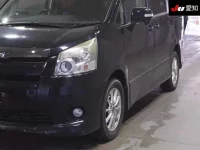 Toyota NOAH лот № 30510 оценка R  с аукциона в Японии 6