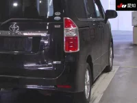 Toyota NOAH лот № 30510 оценка R  с аукциона в Японии 7