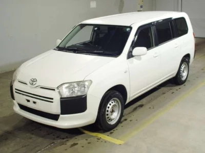 Toyota SUCCEED  с аукциона в Японии