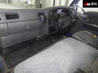 Nissan CARAVAN VAN лот № 7096 оценка 2  с аукциона в Японии 2