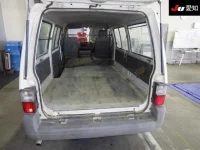 Mazda BONGO VAN лот № 20095 оценка R  с аукциона в Японии 3