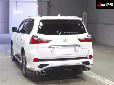 Lexus LX