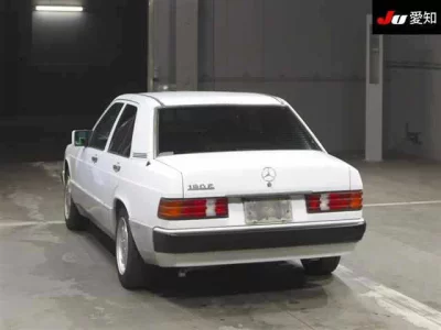 Mercedes-Benz 190 SERIES