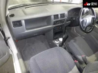 Mazda DEMIO лот № 30604 оценка R  с аукциона в Японии 2