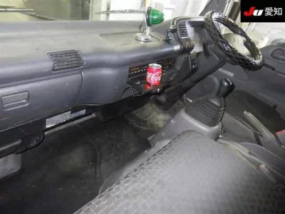 Mazda TITAN  с аукциона в Японии