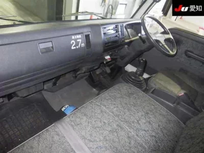 Mazda TITAN  с аукциона в Японии