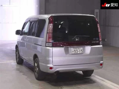 Honda STEP WAGON  с аукциона в Японии