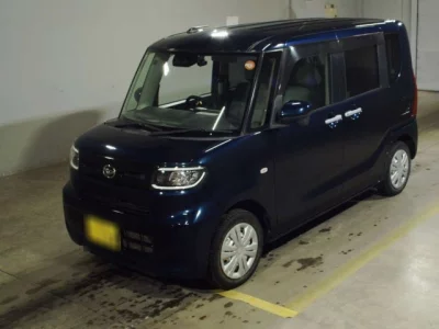 Daihatsu TANTO  с аукциона в Японии
