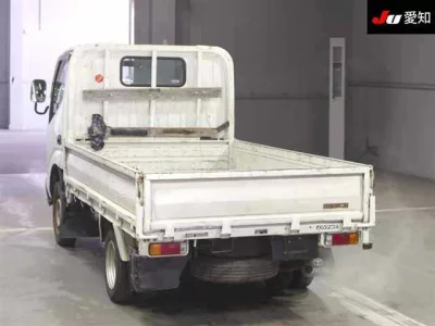Toyota DYNA  с аукциона в Японии