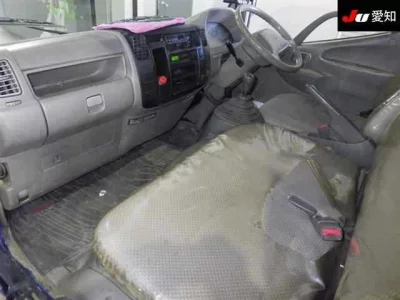 Hino DUTRO  с аукциона в Японии