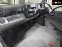 Hino DUTRO лот № 7082 оценка 3.5  с аукциона в Японии 2