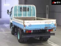 Hino DUTRO лот № 7077 оценка 3  с аукциона в Японии 1