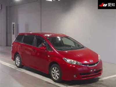Toyota WISH  с аукциона в Японии