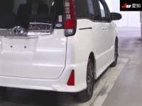 Toyota NOAH лот № 30738 оценка R  с аукциона в Японии 7