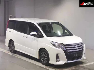 Toyota NOAH  с аукциона в Японии