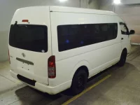 Toyota HIACE VAN лот № 7151 оценка RA  с аукциона в Японии 1