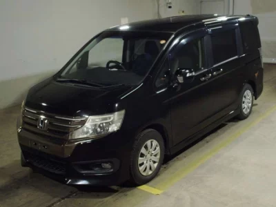 Honda STEP WAGON  с аукциона в Японии