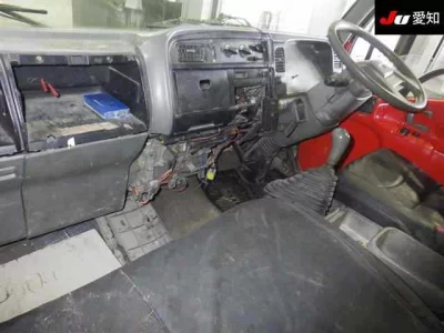 Mitsubishi FUSO TRUCK  с аукциона в Японии