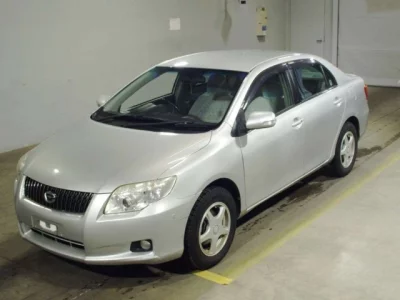 Toyota COROLLA AXIO  с аукциона в Японии