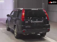 Nissan X-TRAIL лот № 30701 оценка 3.5  с аукциона в Японии 1