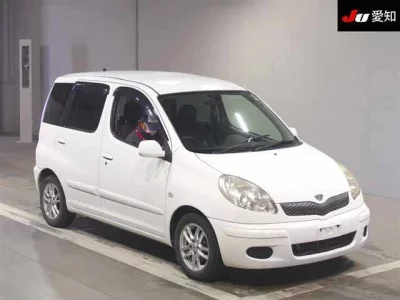 Toyota FUNCARGO  с аукциона в Японии