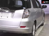 Honda FIT SHUTTLE лот № 30734 оценка 3.5  с аукциона в Японии 7