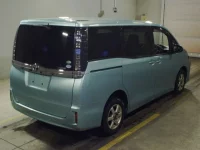 Toyota VOXY лот № 60001 оценка R  с аукциона в Японии 1