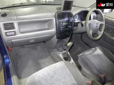 Mazda DEMIO  с аукциона в Японии