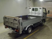 Toyota DYNA лот № 63504 оценка 3  с аукциона в Японии 1