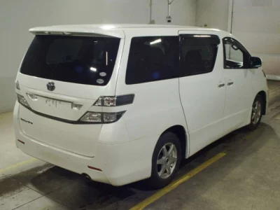 Toyota VELLFIRE  с аукциона в Японии