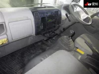 Toyota DYNA лот № 8085 оценка 3.5  с аукциона в Японии 2